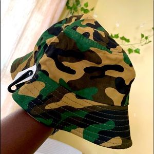Hat/ army colors/ one size/